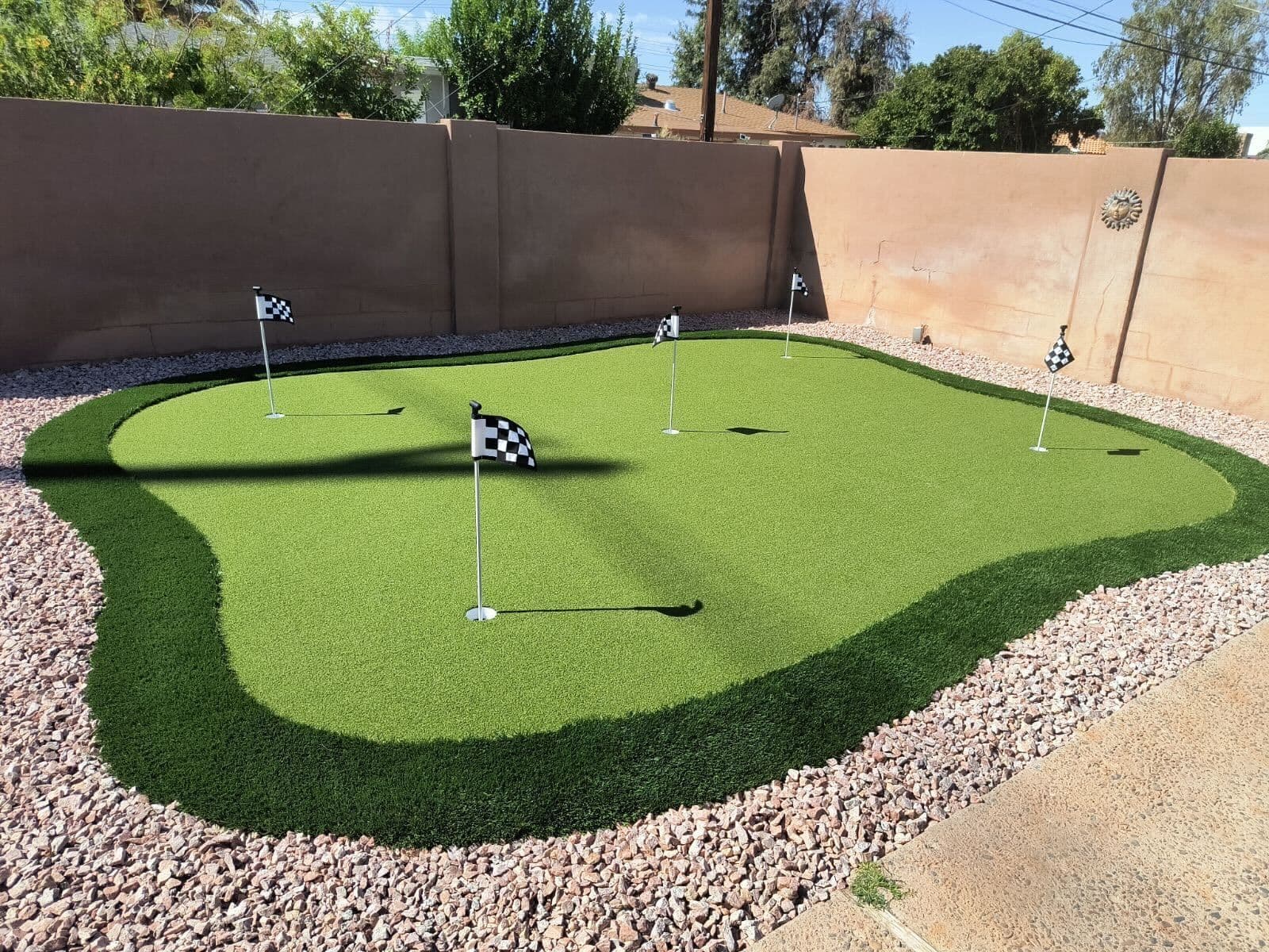 installation-putting-greens-hero