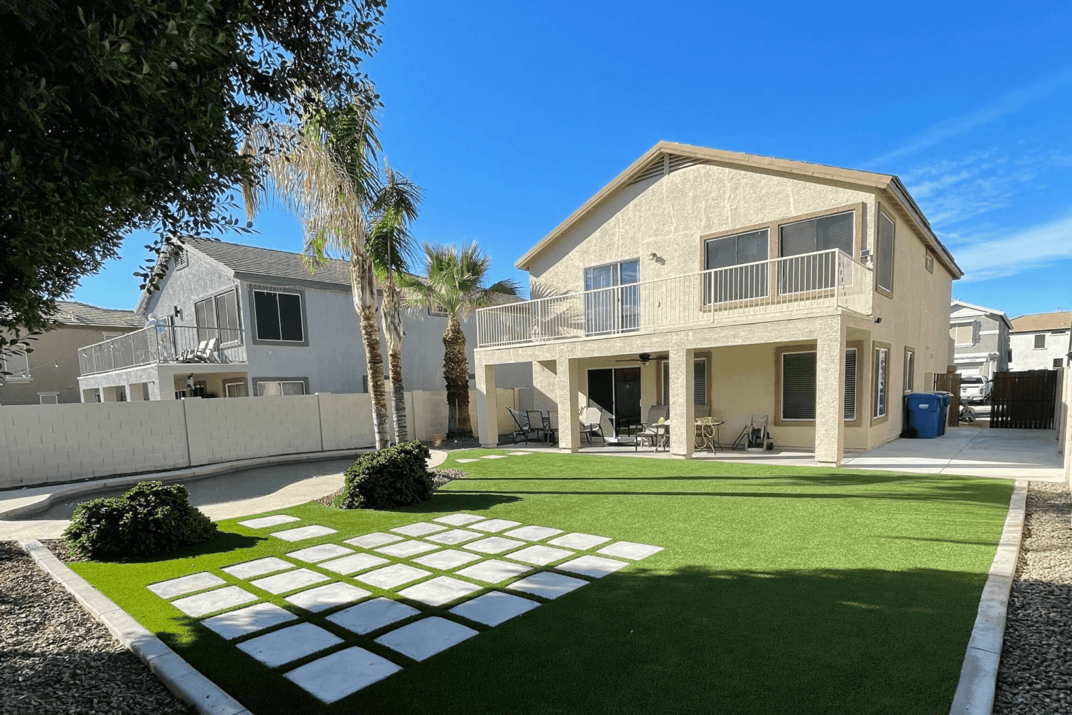 house-front-with-fake-grass-min-1536x1024